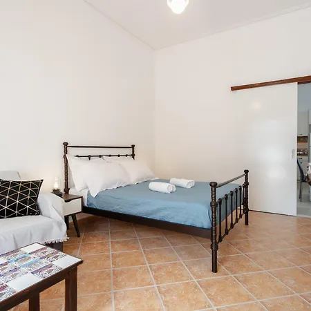 Apartment Chalki Group *